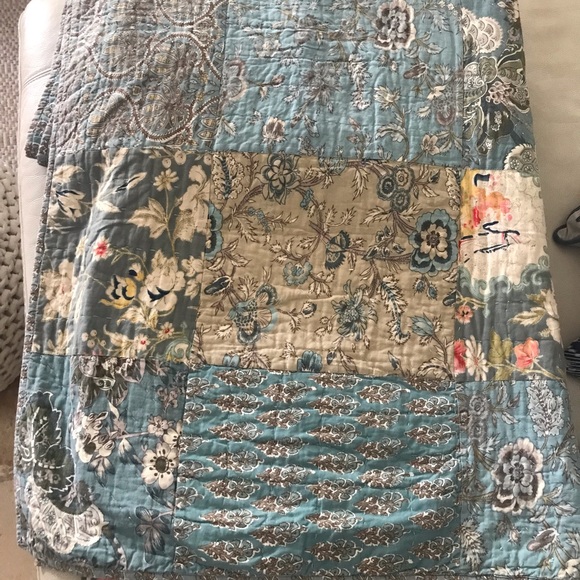 Pottery Barn Nenna Patchwork Quilt - KING w/2 shams - Picture 4 of 5